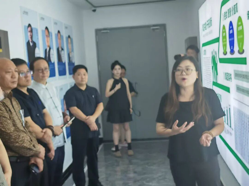 1757393676769955.jpg 02.jpg